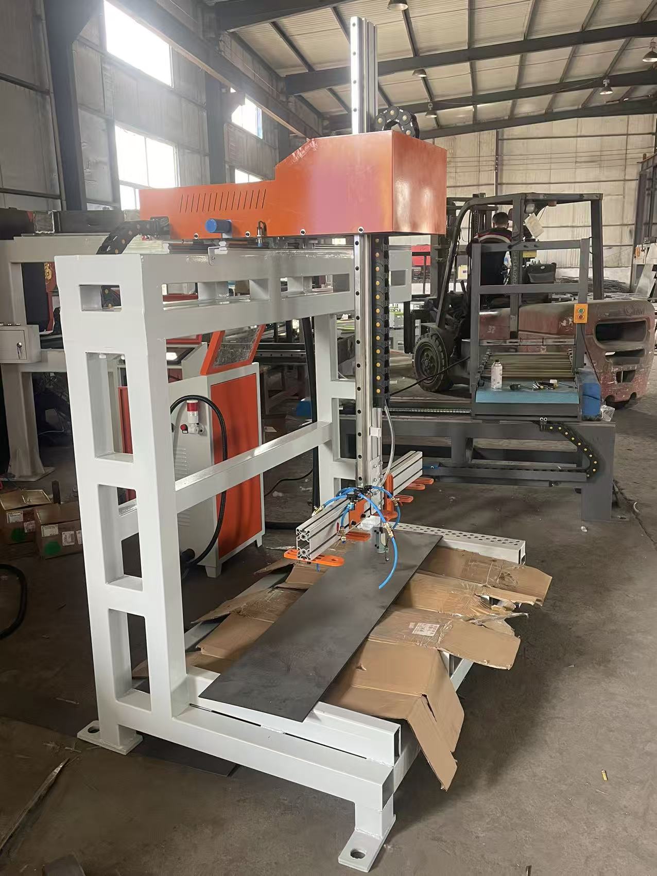 Automatic Loading Device + Vision Feeder + Power Press: Building an Unmanned Stamping Process
